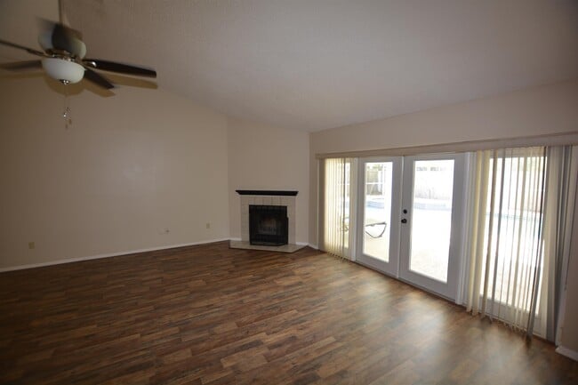 Building Photo - 6314 Eaglebrook Ave