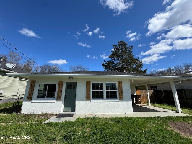 Building Photo - 1712 Vada Cir