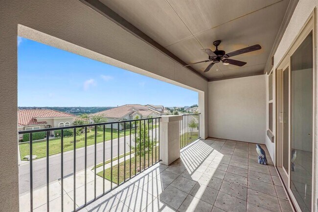 Building Photo - 1813 Mazarro Dr