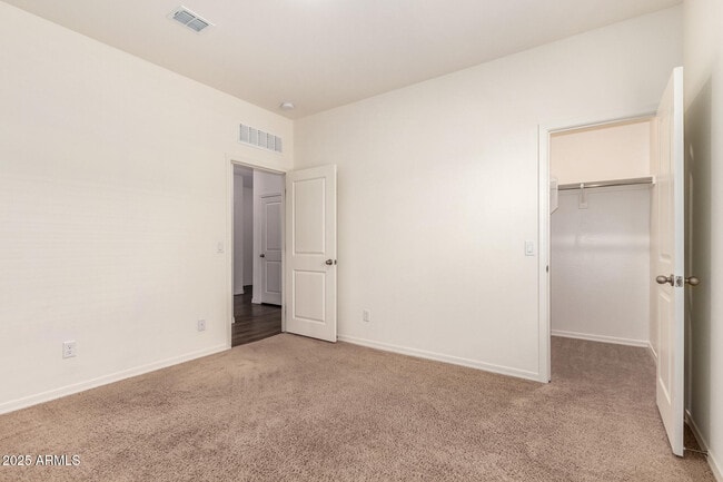 Building Photo - 5875 N 195th Dr