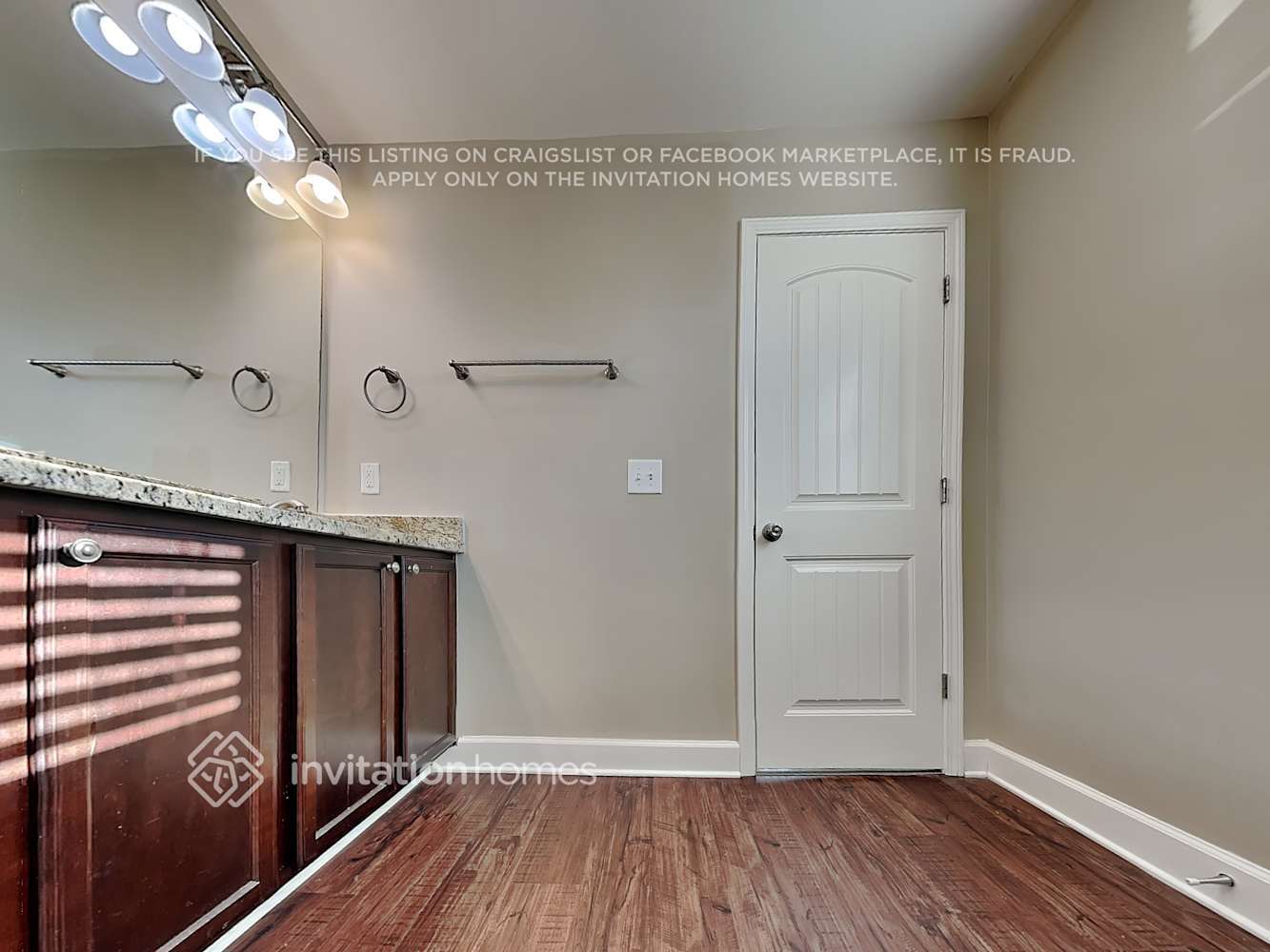 Building Photo - 1019 Sweet Gale Dr