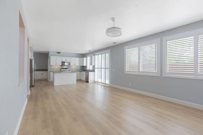 Building Photo - 26523 Starling Ct