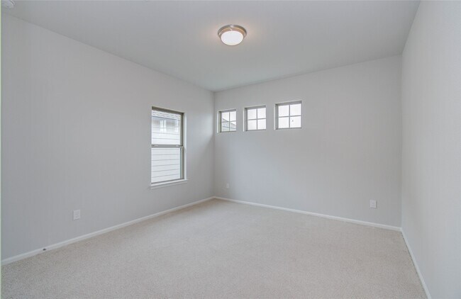 Building Photo - 10731 Aquila Star Dr