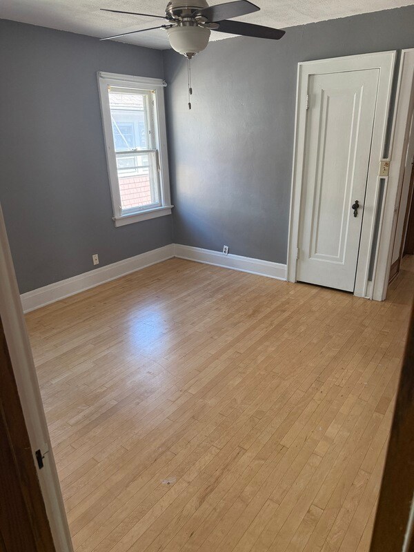 Building Photo - 2512 N 61st St