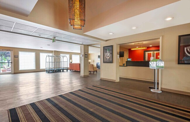 Building Photo - Furnished Studio-Secaucus - New York City Area