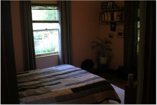 bedroom - 1139 E GORHAM ST APT 2