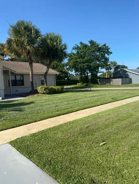 Building Photo - 9883 Liberty Ct