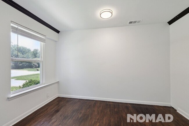 Building Photo - Spacious 4BR House in Duncanville