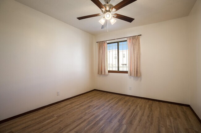 Building Photo - 7401 Scotts Pl NE