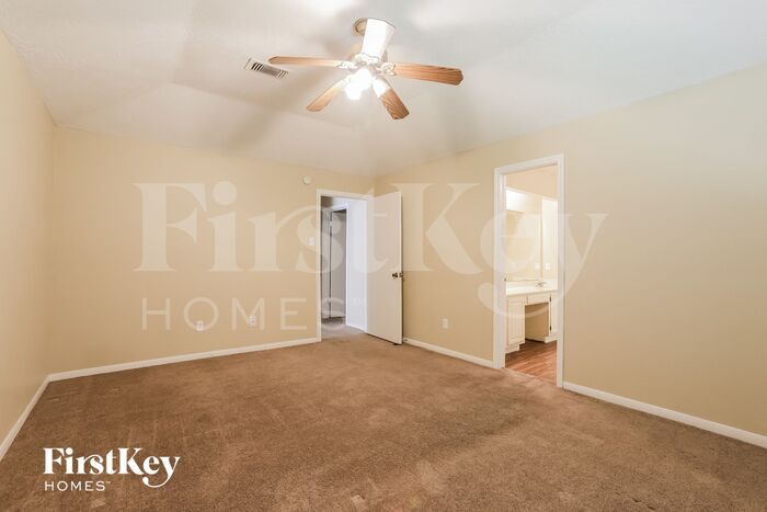 Building Photo - 2614 Forestbrook Dr