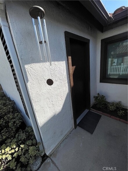 Building Photo - 2668 Hacienda Dr