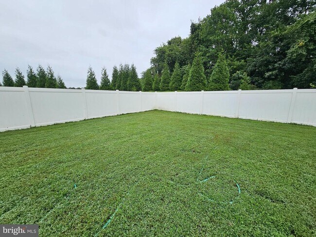 Building Photo - 270 Waterway Dr