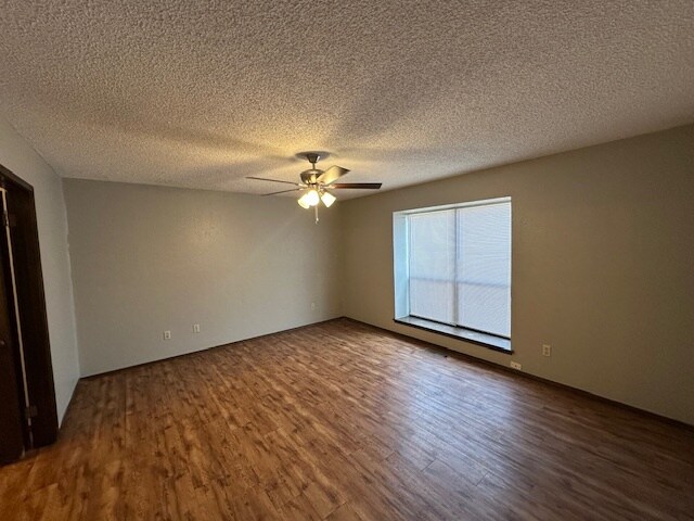 Building Photo - 6816 Bear Canyon Dr
