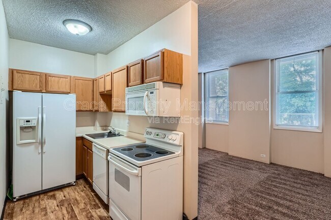 Building Photo - 2225 E Buchtel Blvd