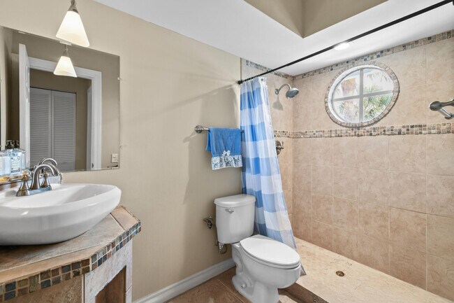 Building Photo - 1003 Ocean Dunes Cir