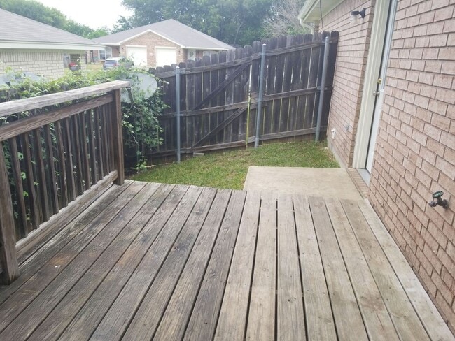 Building Photo - 312 Jeff Gordon Dr