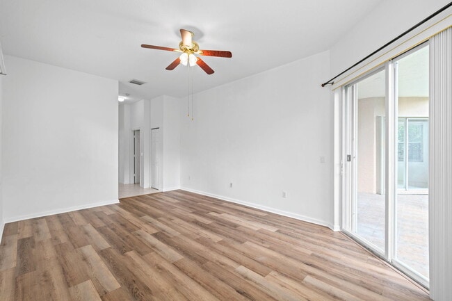 Building Photo - 2018 Reston Cir