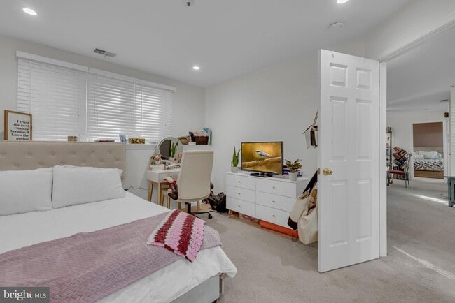Building Photo - 5006 Dorsey Hall Dr