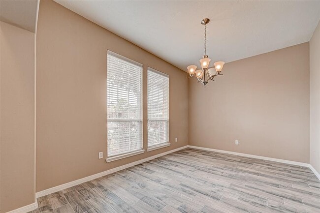 Building Photo - 16942 Langham Crossing Ln