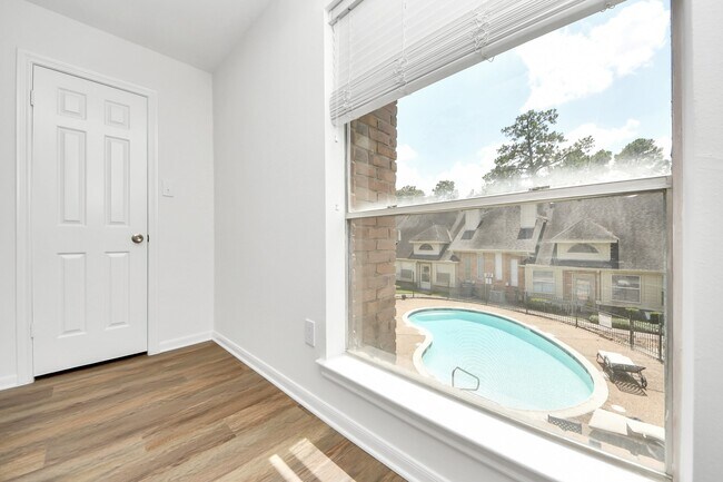Building Photo - 5515 Strack Rd