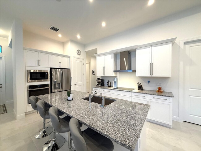 Building Photo - 187 SE Via Sangro