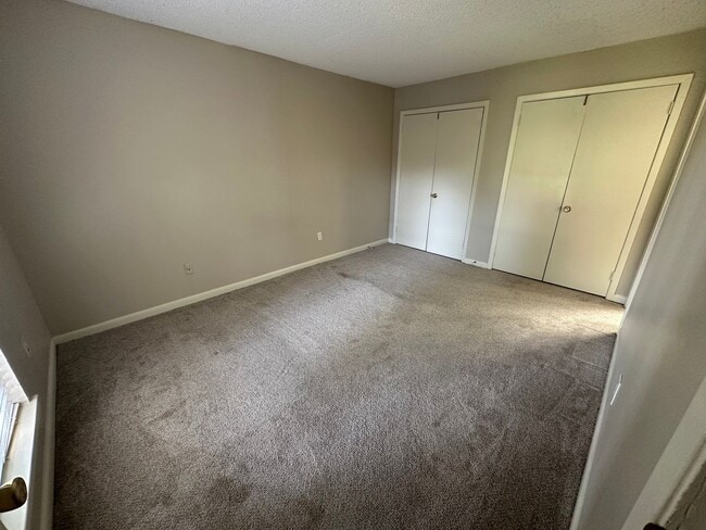 Building Photo - 1705 Port Oak Pl