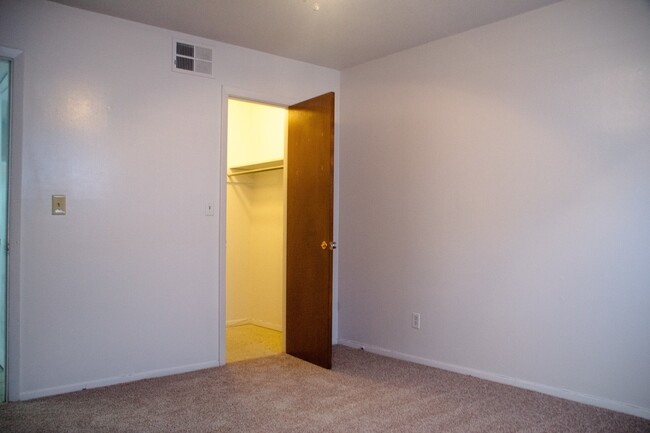 Interior Photo - The Oaks Apartments