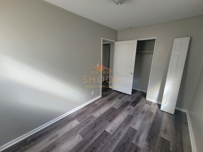 Building Photo - COZY AND AFFORDABLE 2 BR HOME