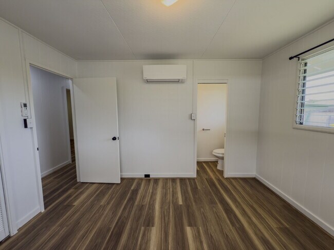 Building Photo - Welcome Home to Waimanalo!