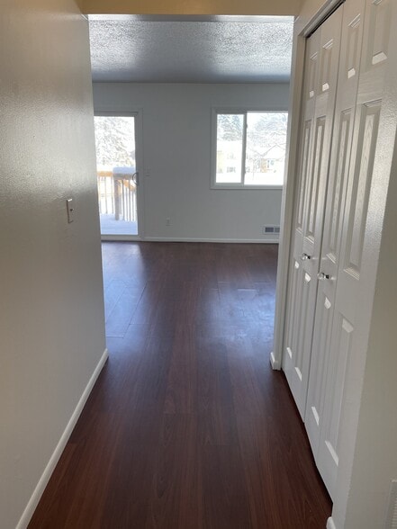 Building Photo - 8776 Ironwood Ave S
