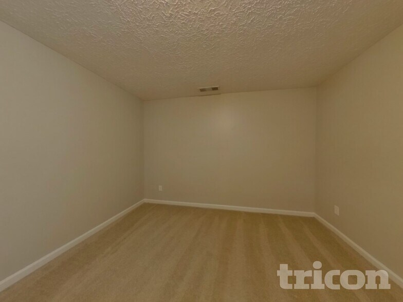 Building Photo - 40 Bramble Bush Trail