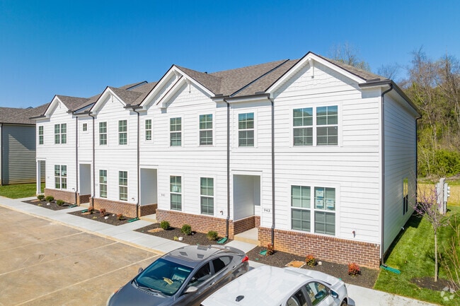 Building Photo - Townes at Hamilton