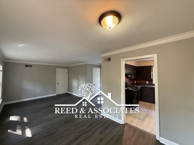 Building Photo - 3 Bedroom in Whitehaven!