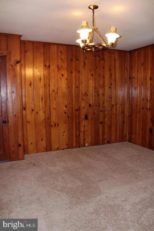 Building Photo - 6031 Rosedale Dr