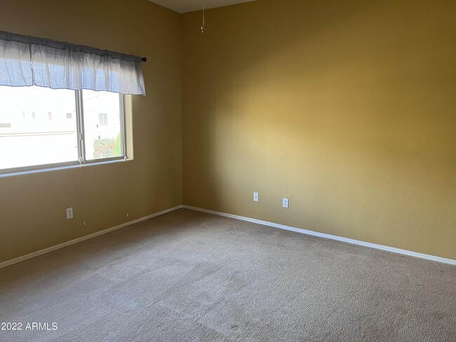 Building Photo - 11022 N Indigo Dr