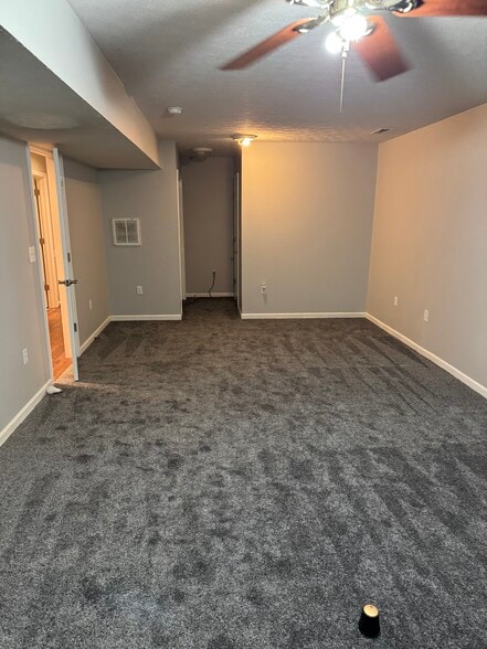 Rec room - 644 Edwardian Ln
