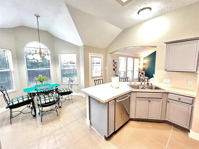 Building Photo - 21106 Rushing Creek Ln