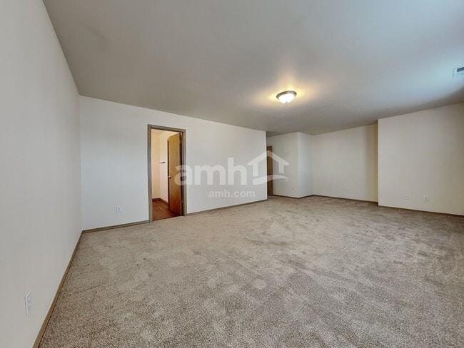 Building Photo - 10310 193rd Street Ct E