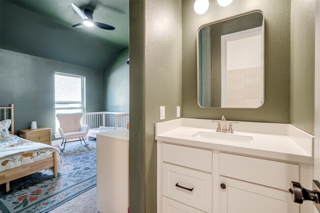 Building Photo - 5439 Farm Hill Way