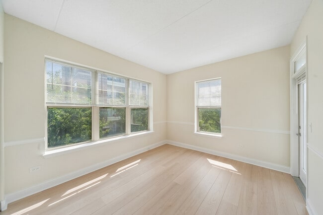 Building Photo - 511 Prestwick Ln