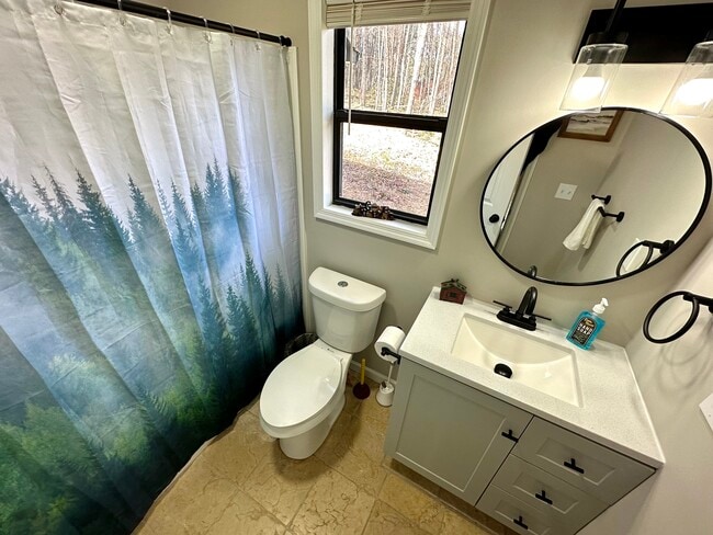 Building Photo - 348 Cozy Cove Hollow