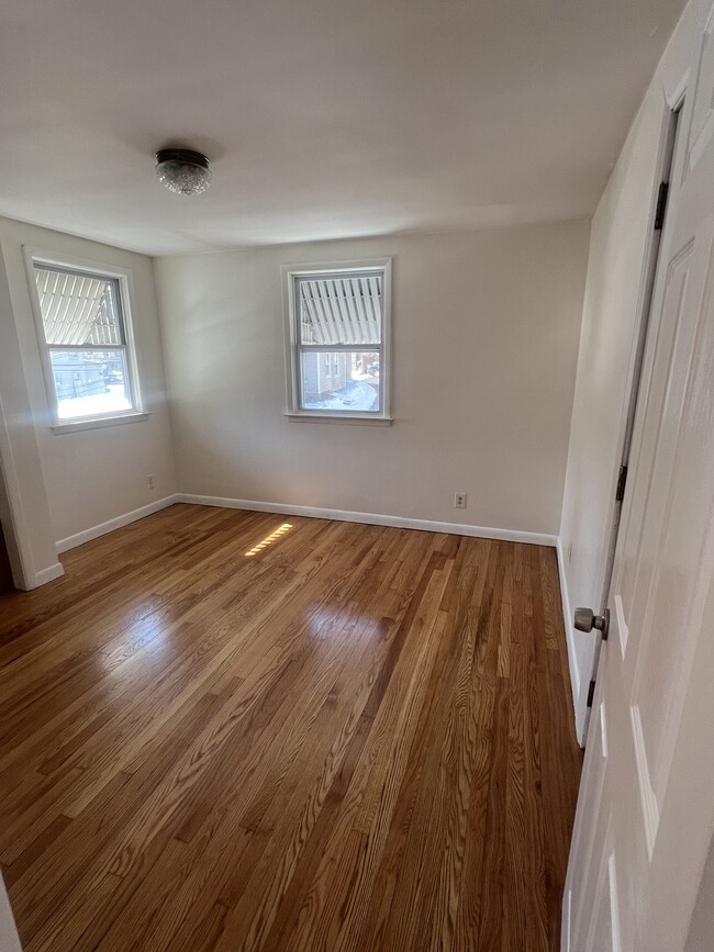 Bedroom 2 - 32 Pleasant St