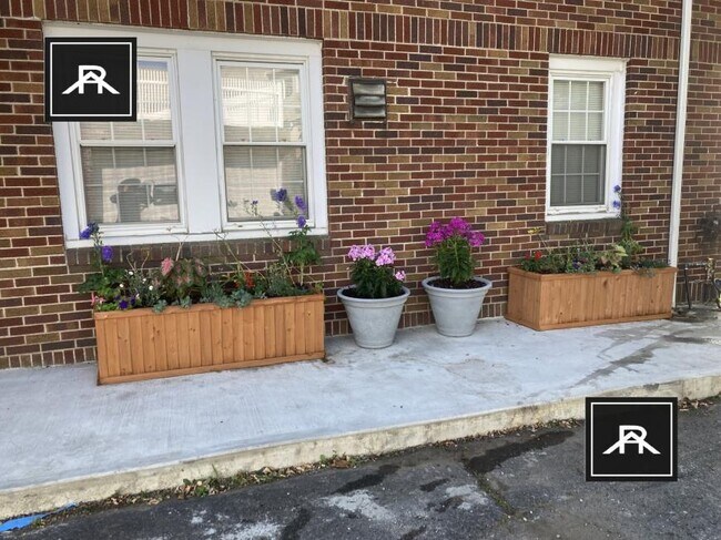 Building Photo - 2 bedroom in Somerville MA 02145