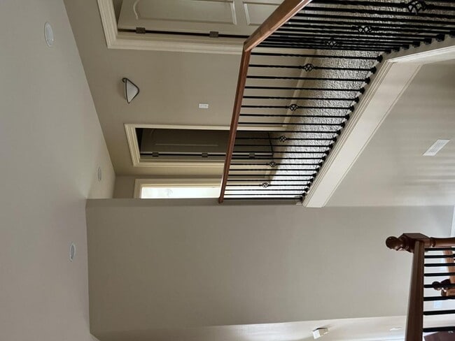 Building Photo - 15715 SE Bybee Dr