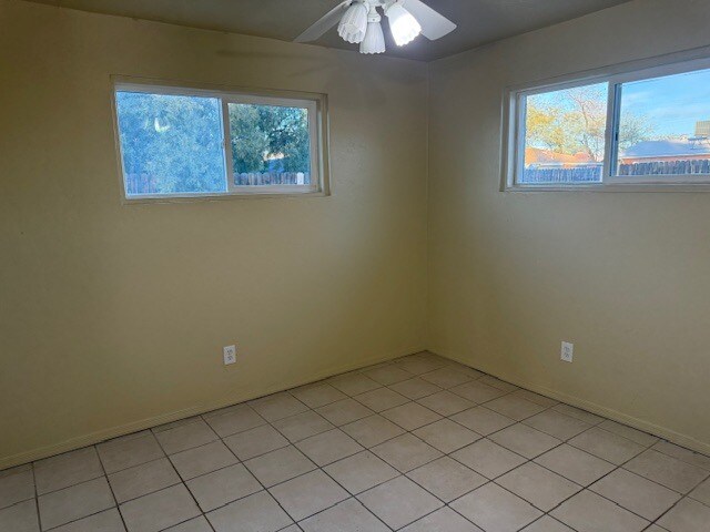 Building Photo - 1212 N Sherry Ave