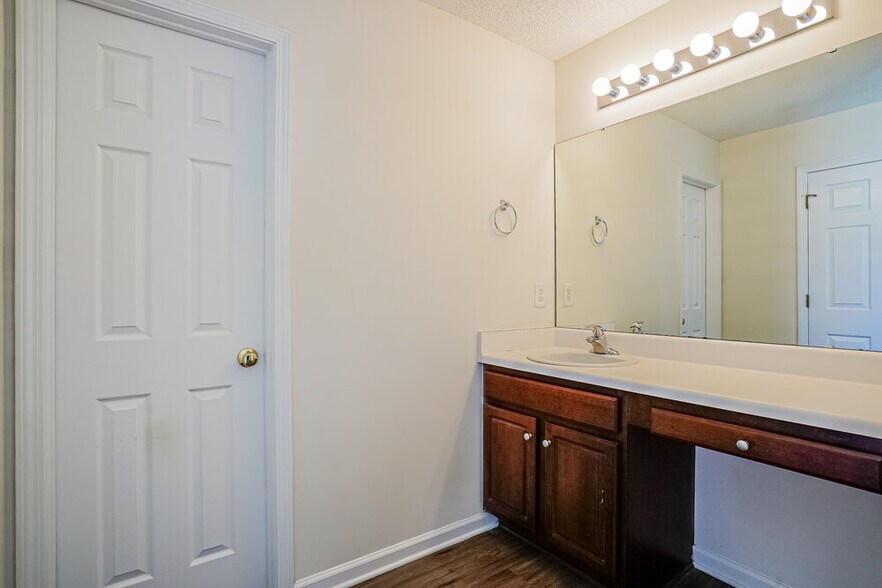 Building Photo - 6802 Paint Rock Ln