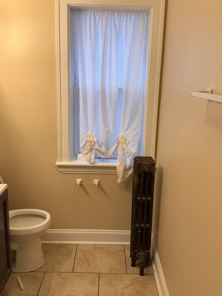 Bathroom - 8138 S Saginaw Ave