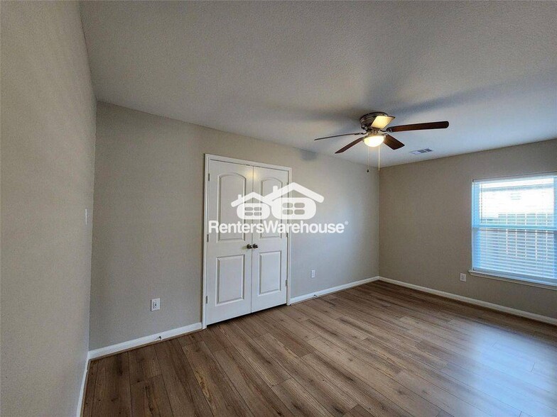 Building Photo - 22527 Cloverland Field Dr