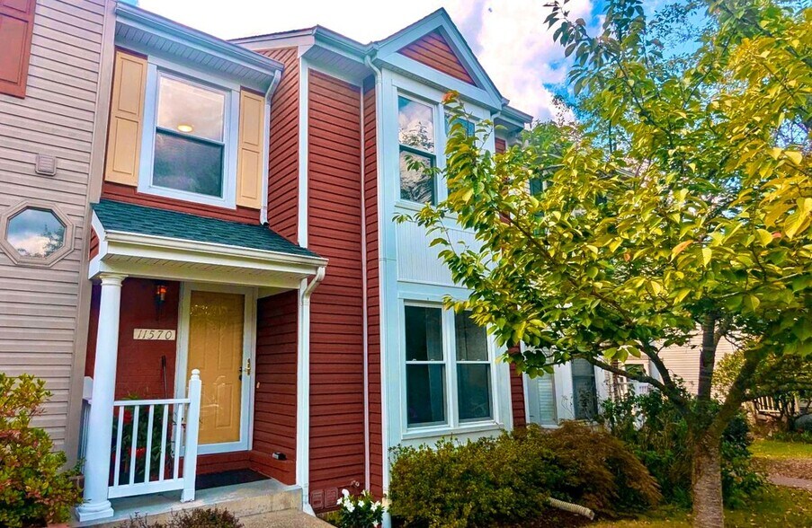 Building Photo - 11570 Hill Meade Ln