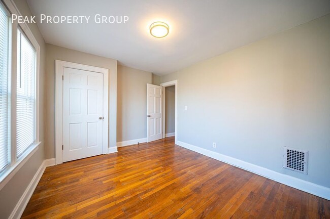 Building Photo - Available Now! Newly Renovated 3 Bedroom D...